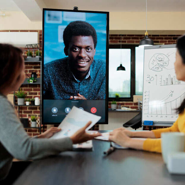 electric pallet trucks and stackers